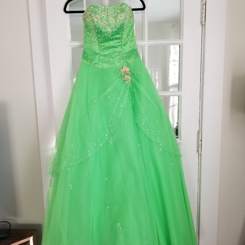 Beautiful, Unique Prom Dress